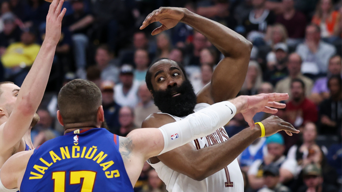 NBA季后赛预测：西部乱战东部变数，两月冲刺谁能笑到最后？