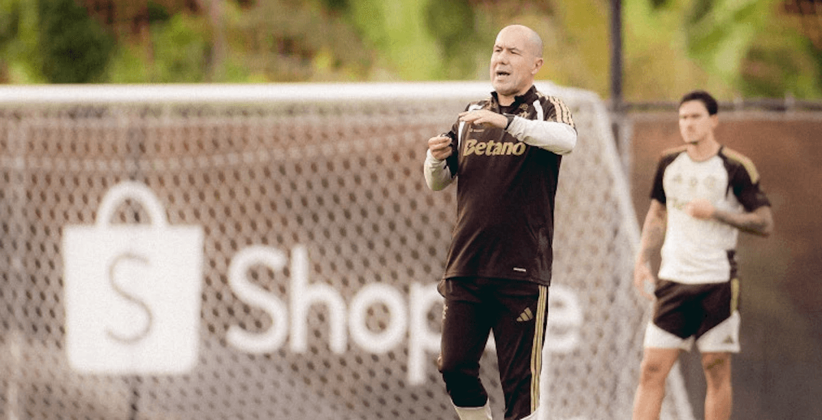 弗拉门戈官宣雅尔丁执教至2027，首秀即迎德比硬仗