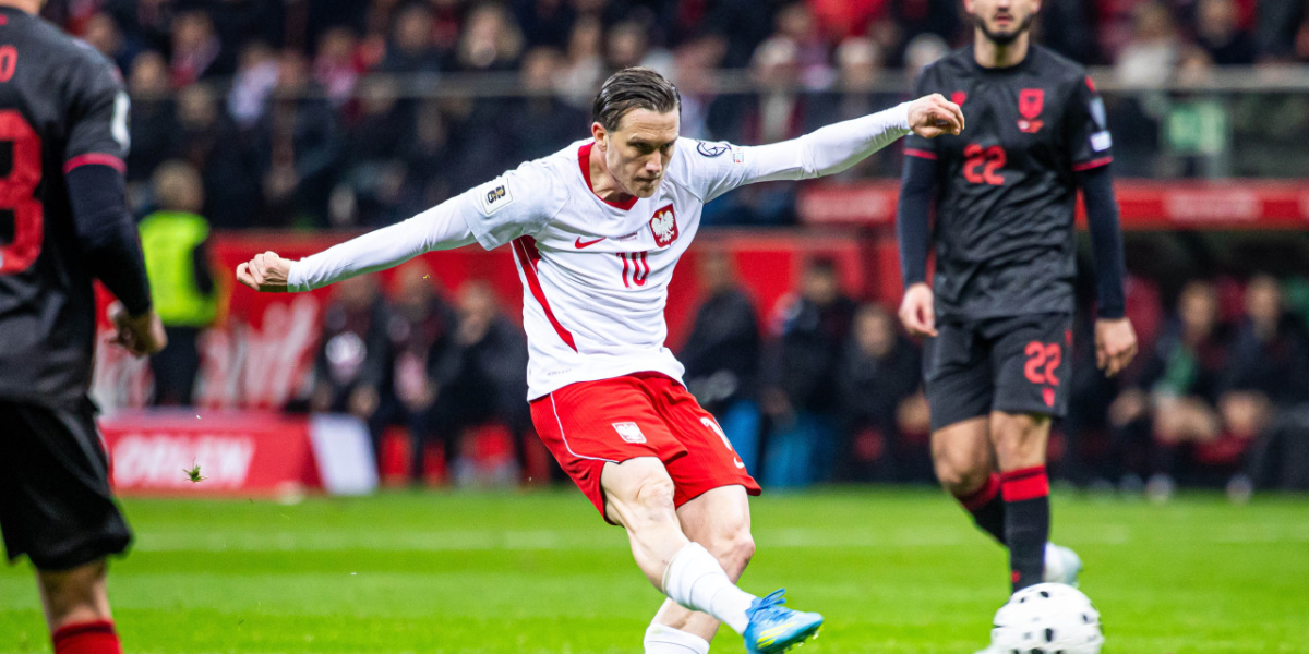 波兰瑞典生死战：莱万能否率队冲破76年魔咒直通世界杯？