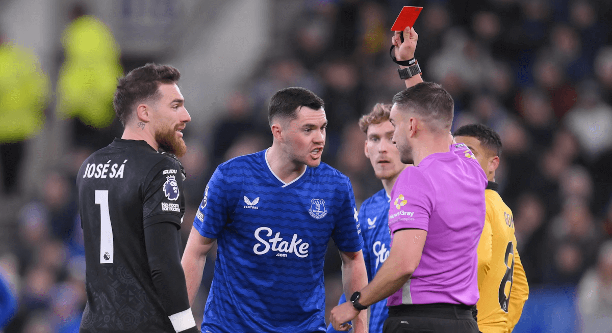 埃弗顿怒批足总判罚不公：基恩红牌上诉遭驳回，三场禁赛成定局！