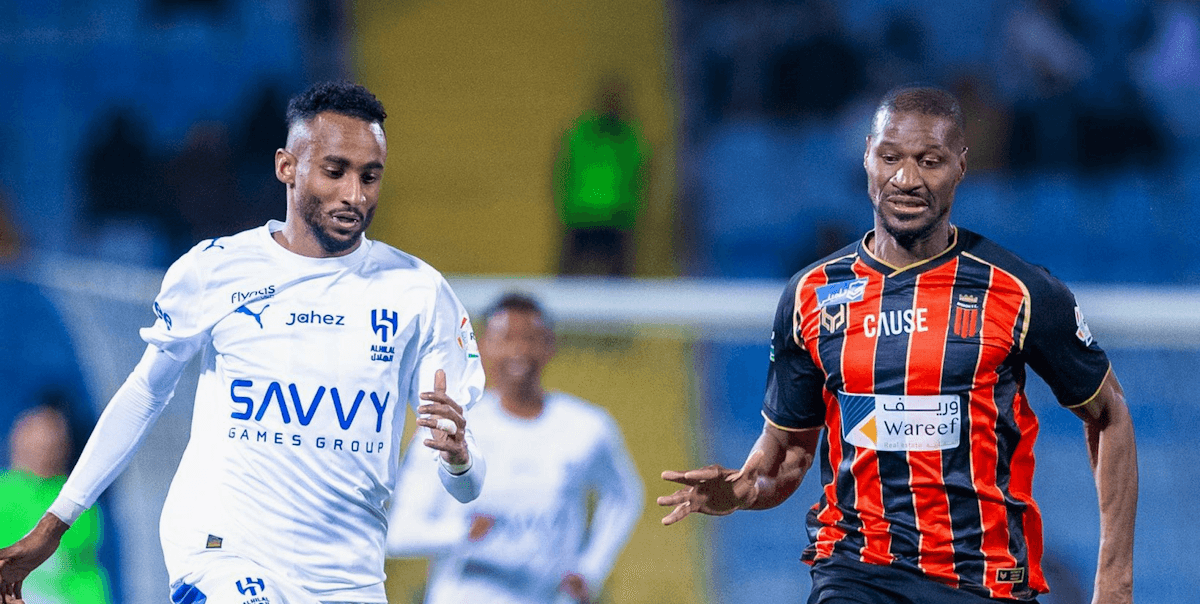 沙特联赛保级大战：纳吉马vs利雅得，谁能破荒求生？