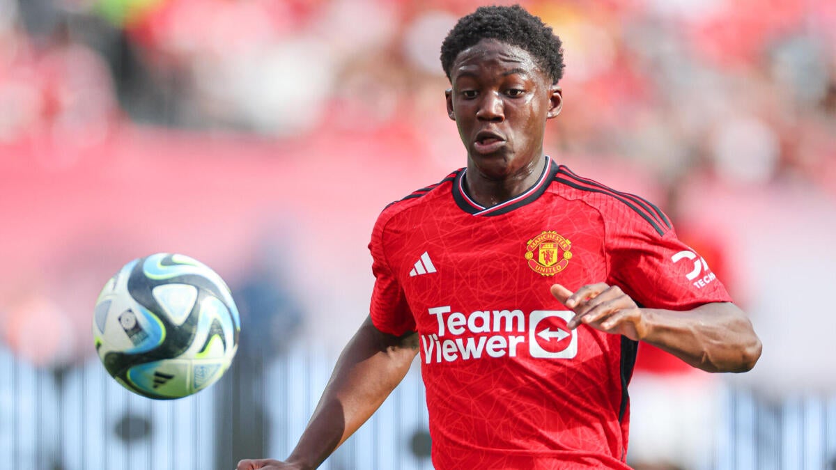 曼联西汉姆前瞻：卡里克能否率队五连胜？红魔冲刺欧冠区