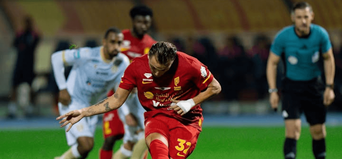 沙特联赛:阿尔胡鲁德迎战阿尔卡迪西亚,谁能笑到最后? 沙特联赛:阿尔胡鲁德迎战阿尔卡迪西亚,谁能笑到最后?