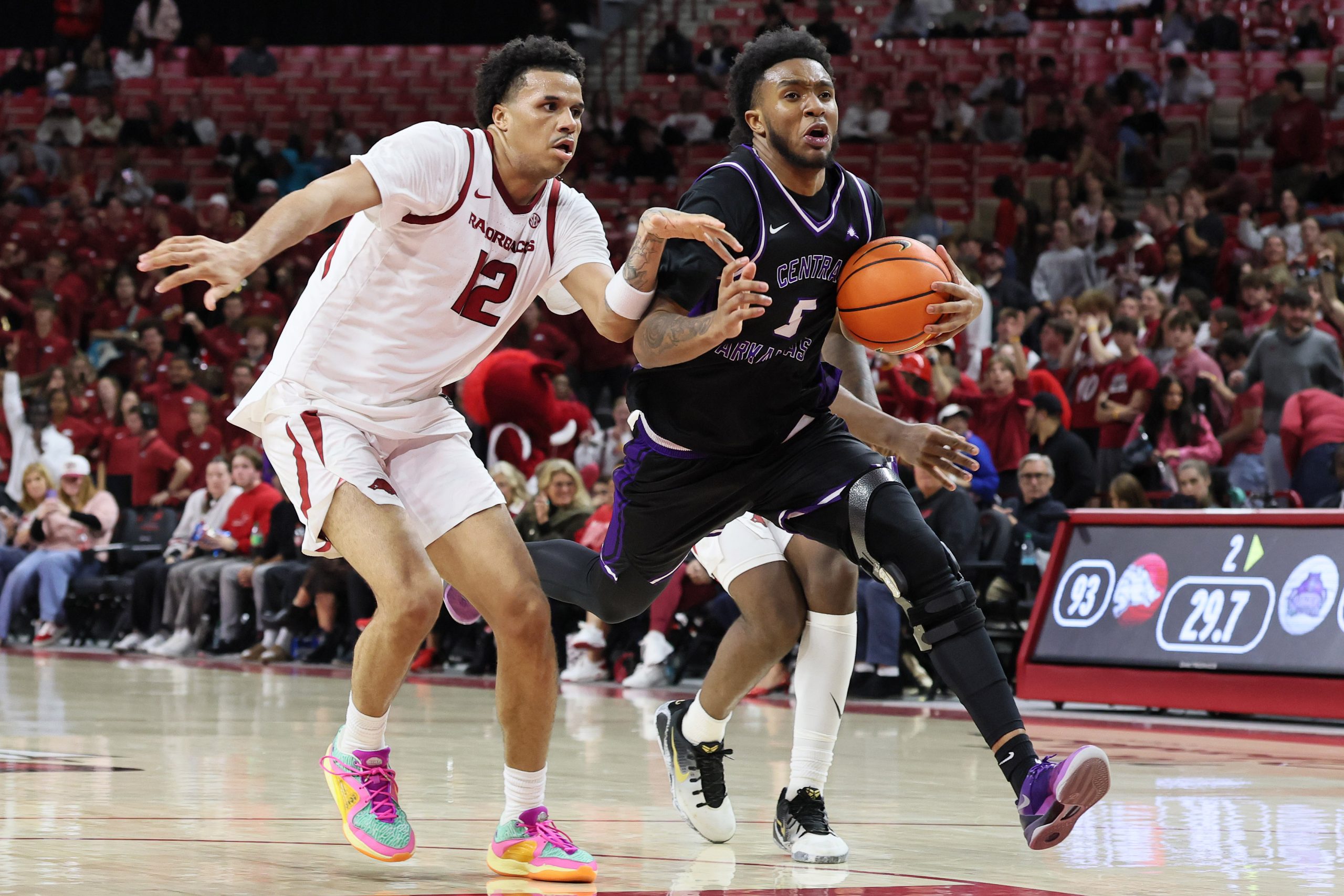 ASUN决赛：中阿肯色大学VS皇后大学，谁能首次闯入NCAA锦标赛？