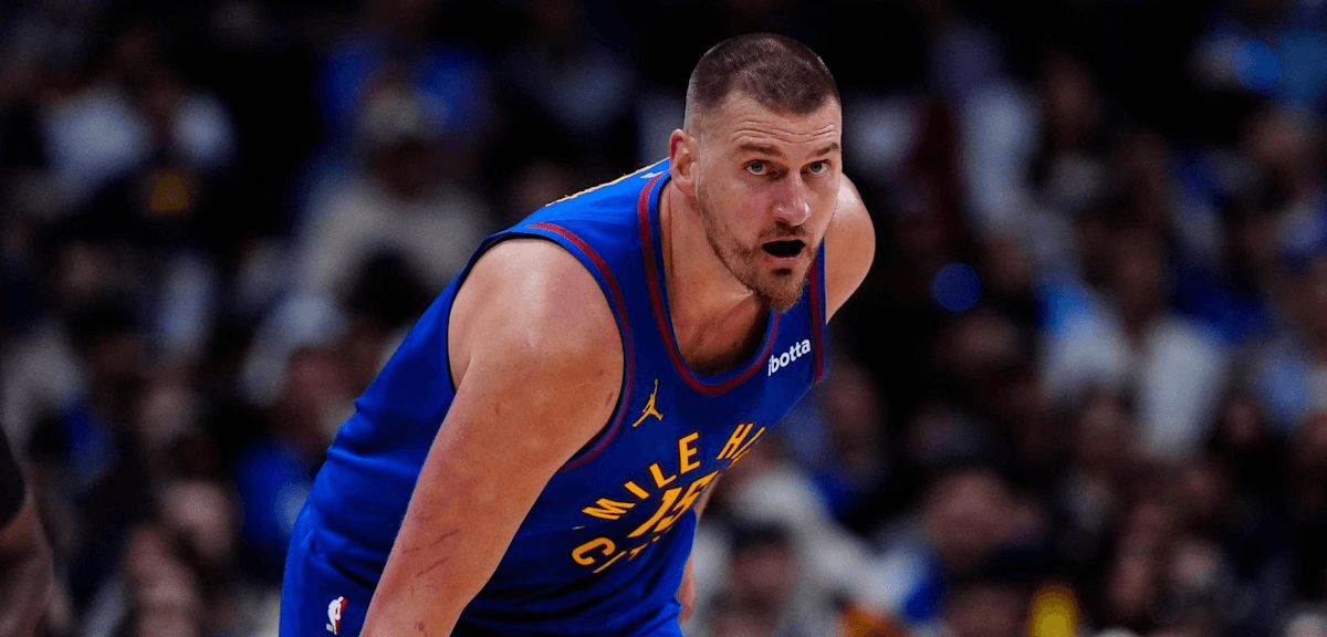 NBA战报：约基奇再创三双，森林狼破波士顿魔咒，尼克斯六连胜！