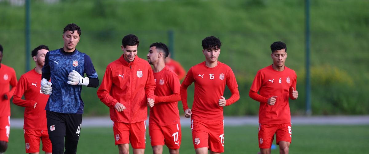 阿尔及尔德比前瞻：CR贝鲁扎达 vs MC阿尔及尔，谁能打破僵局？