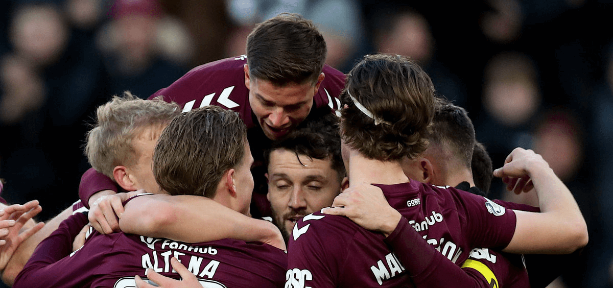 苏超焦点：邓迪硬撼榜首哈茨，谁能笑到最后？