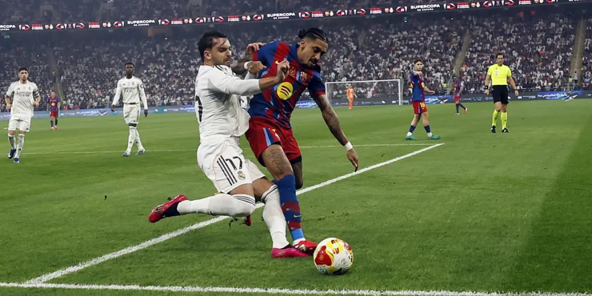 西班牙超级杯：巴萨3-2力克皇马，国家德比火星四射，红蓝军团加冕！