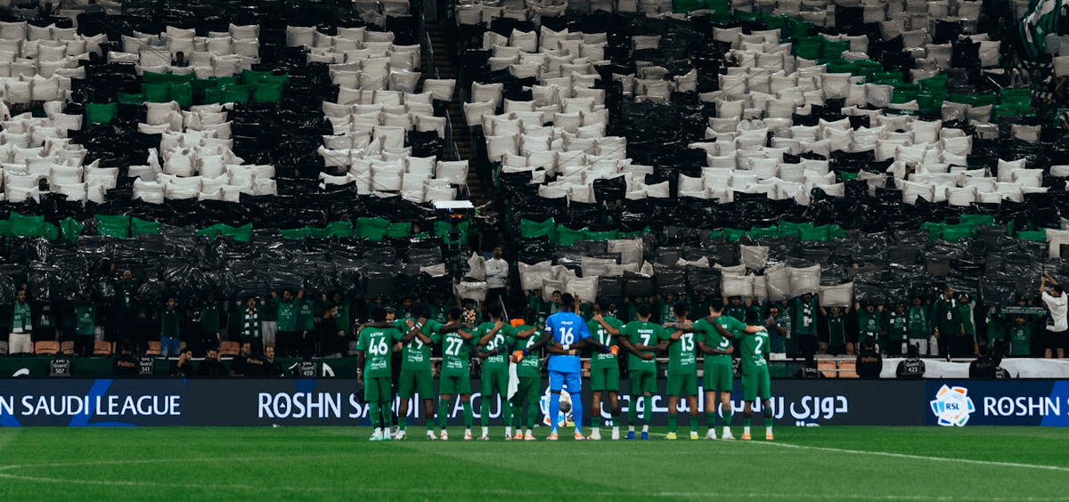 沙特国王杯半决赛：吉达双雄巅峰对决，利雅得新月能否力压吉达国民？