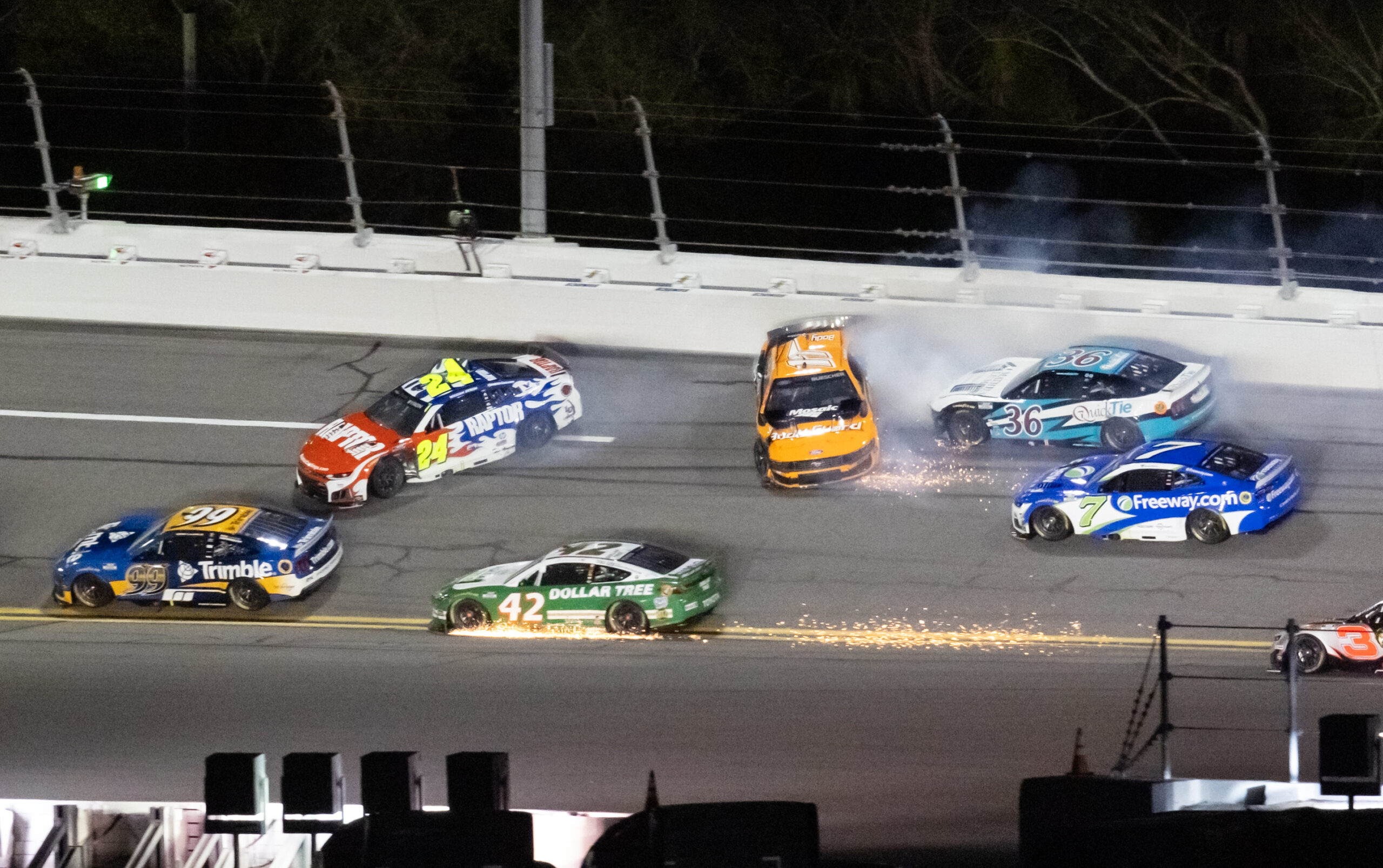 戴通纳500 DFS:百万奖金争夺战与制胜策略 戴通纳500 DFS:百万奖金争夺战与制胜策略