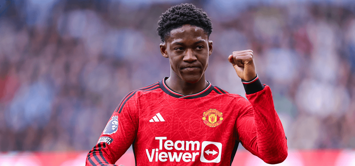 曼联中场核心回归:卡里克力挺马伊努,未来可期! 曼联中场核心回归:卡里克力挺马伊努,未来可期!