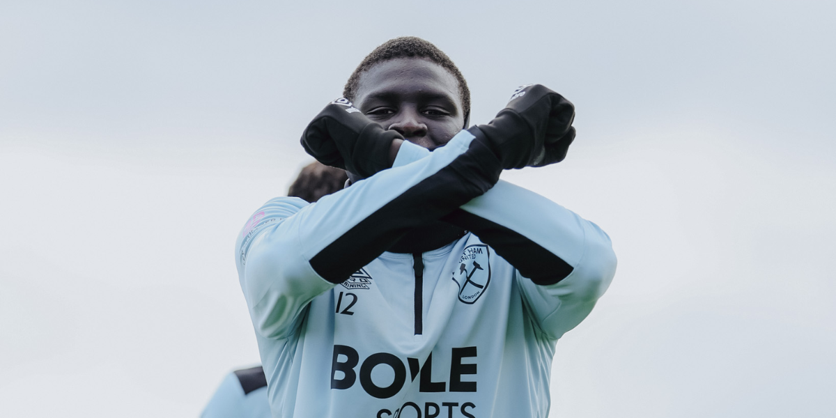 利物浦激战西汉姆:冠军联赛席位与保级之争的焦点对决 利物浦激战西汉姆:冠军联赛席位与保级之争的焦点对决