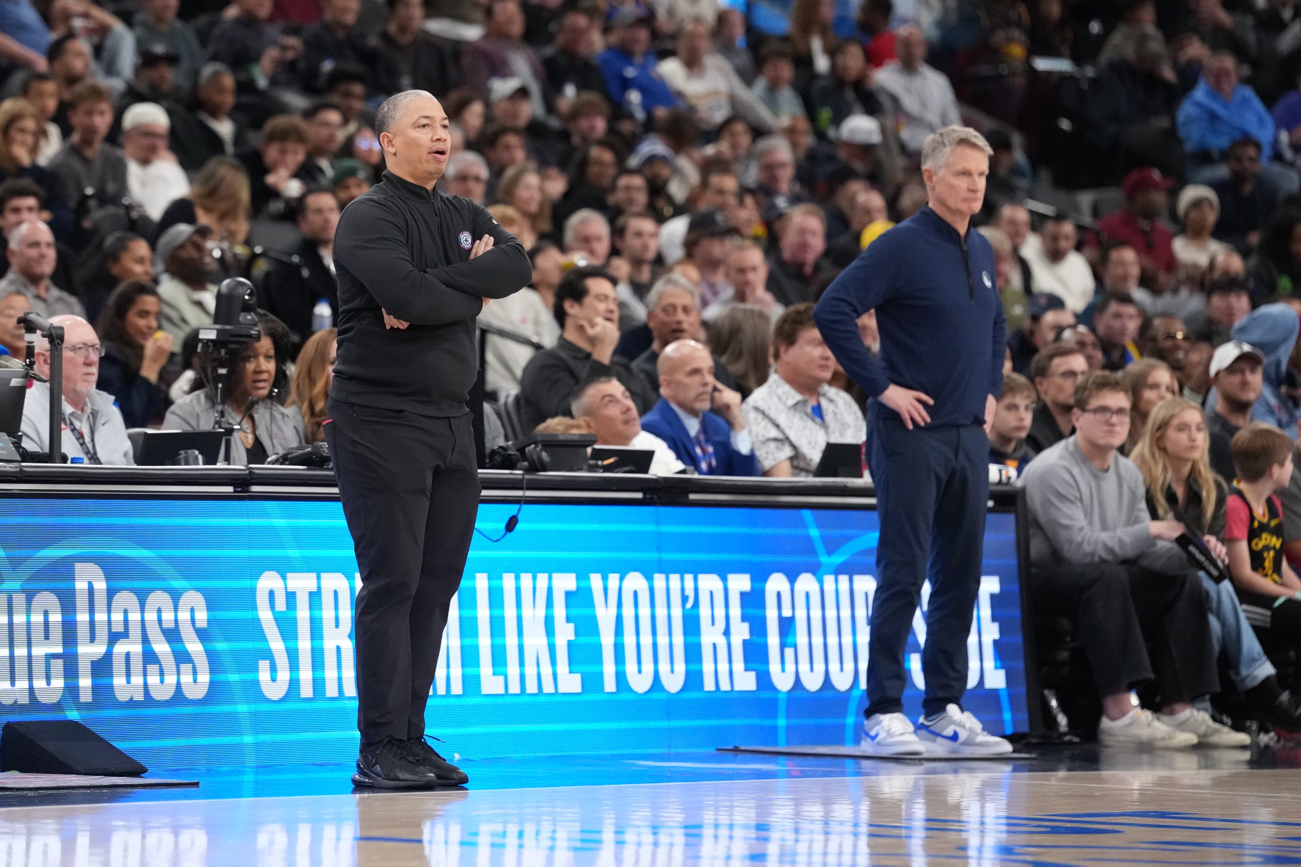 快船VS勇士:库里缺阵,洛杉矶客场称雄?深度盘口分析 快船VS勇士:库里缺阵,洛杉矶客场称雄?深度盘口分析