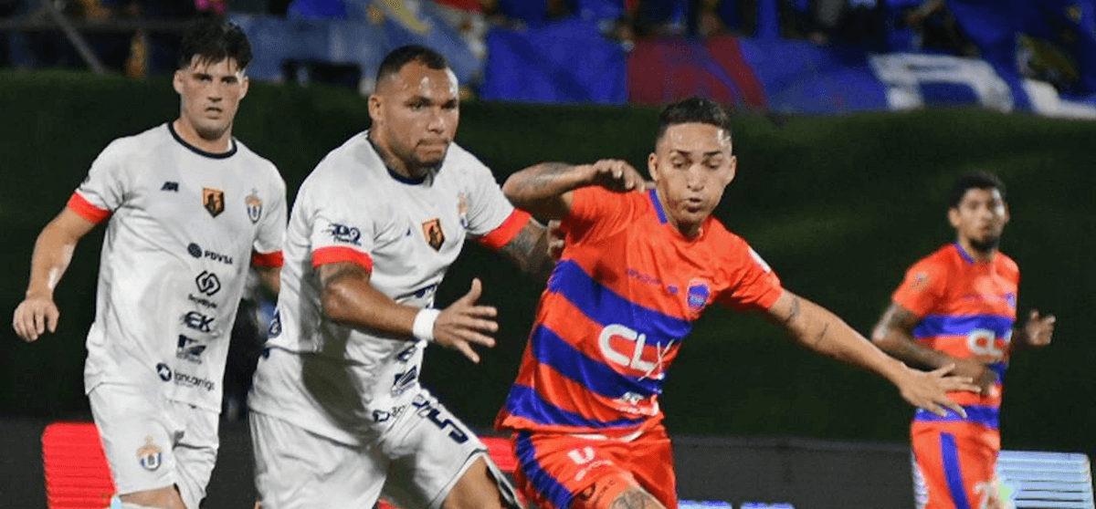 南美杯首轮：卡贝略港主场迎战莫纳加斯，委内瑞拉内战谁能称雄？