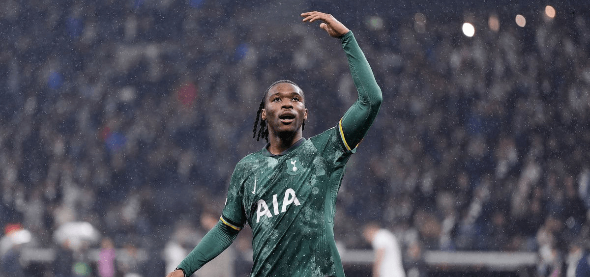 马特拉齐力挺托纳利留守纽卡,强调球员忠诚与职业道德 马特拉齐力挺托纳利留守纽卡,强调球员忠诚与职业道德