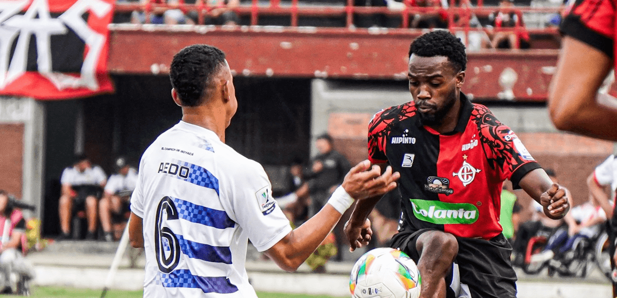 哥伦比亚甲级联赛：国民竞技主场迎战库库塔，榜首之争与保级泥潭的碰撞