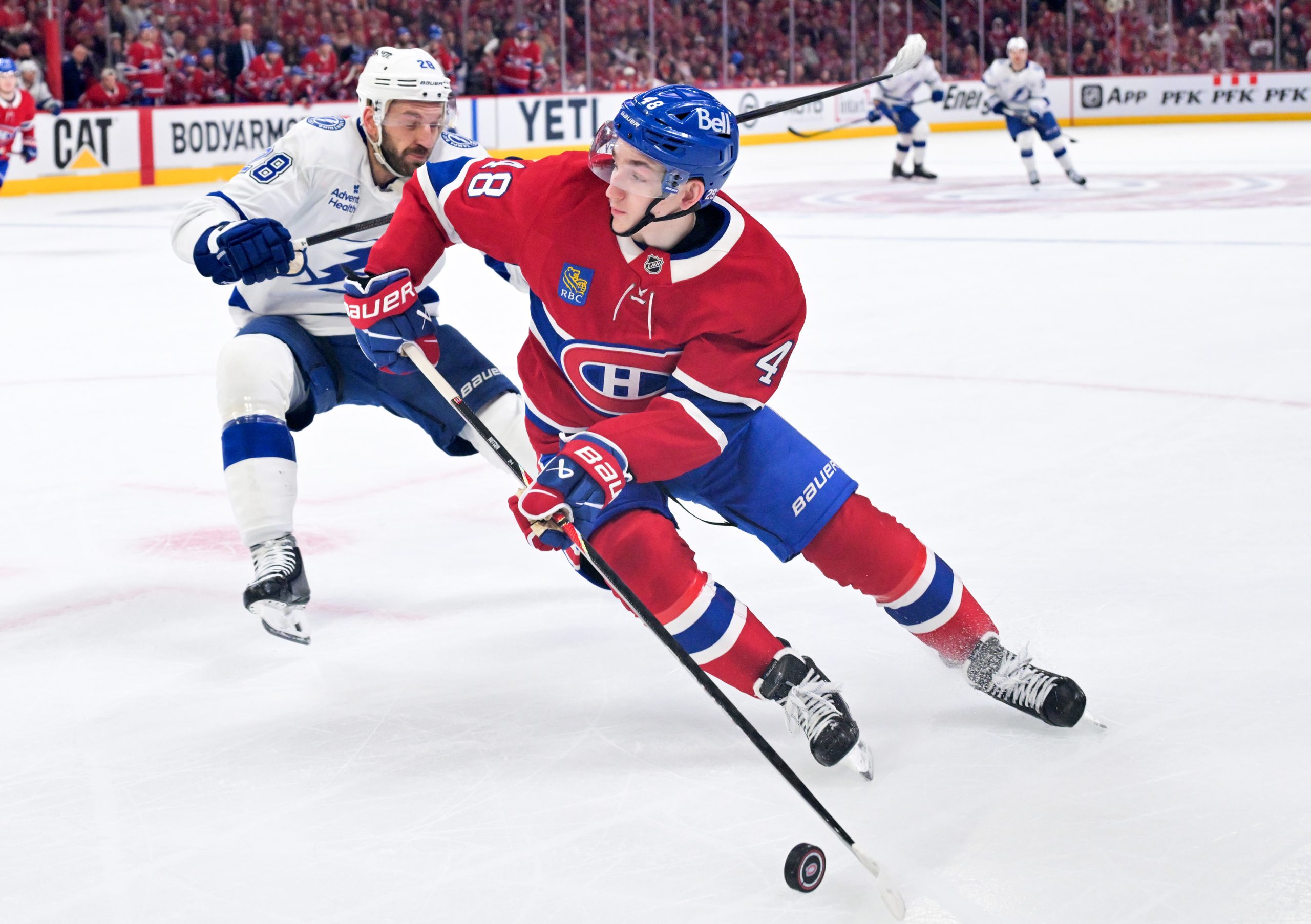 NHL季后赛抢七大战：闪电vs加拿大人，谁能晋级？