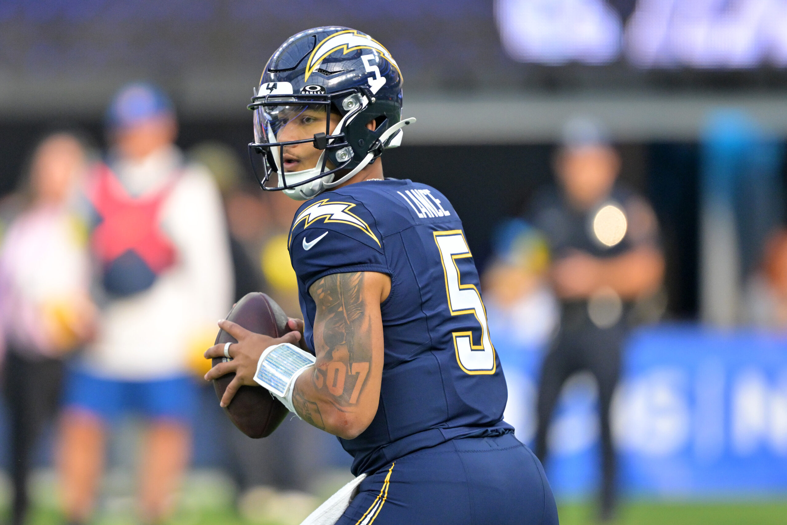 NFL周18：替补登场，三大球员得分盘深度解析与投注建议