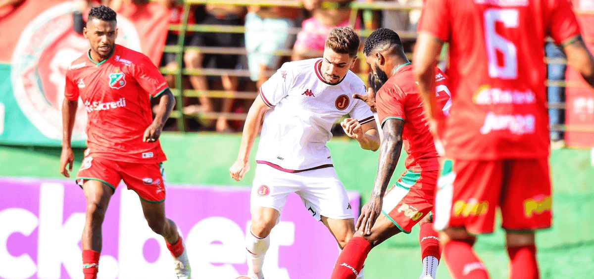 维洛俱乐部vs瓜拉尼：圣保罗州联赛，防守大战谁能破荒？