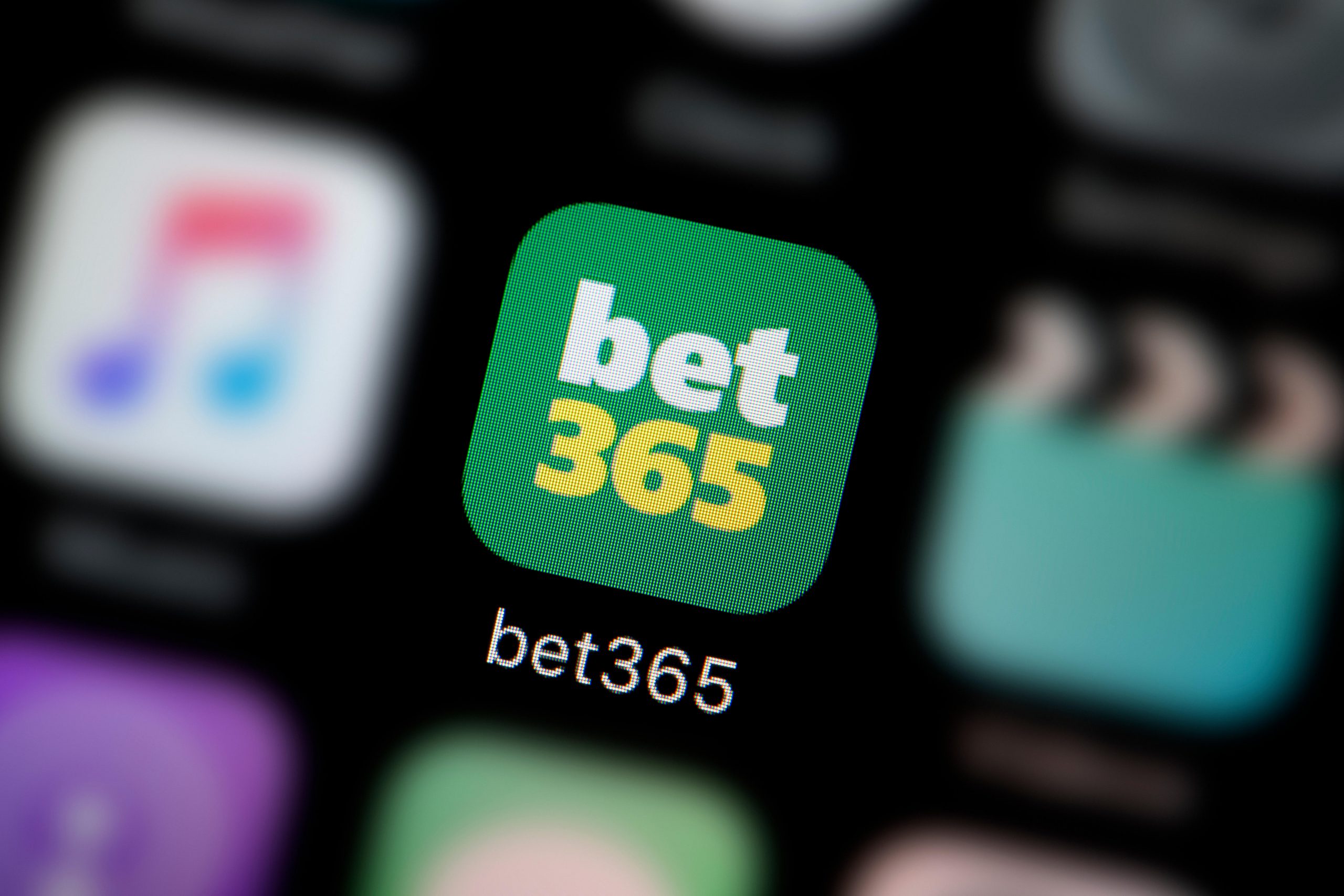 Bet365运营商遭荷兰重罚：存款限额违规，玩家保护亮红灯