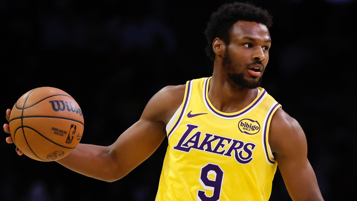 詹姆斯父子克利夫兰同场：骑士大胜湖人，温情与历史交织