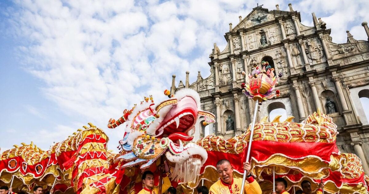 澳门春节旅游爆棚：日均17.5万客流，高端酒店一房难求！