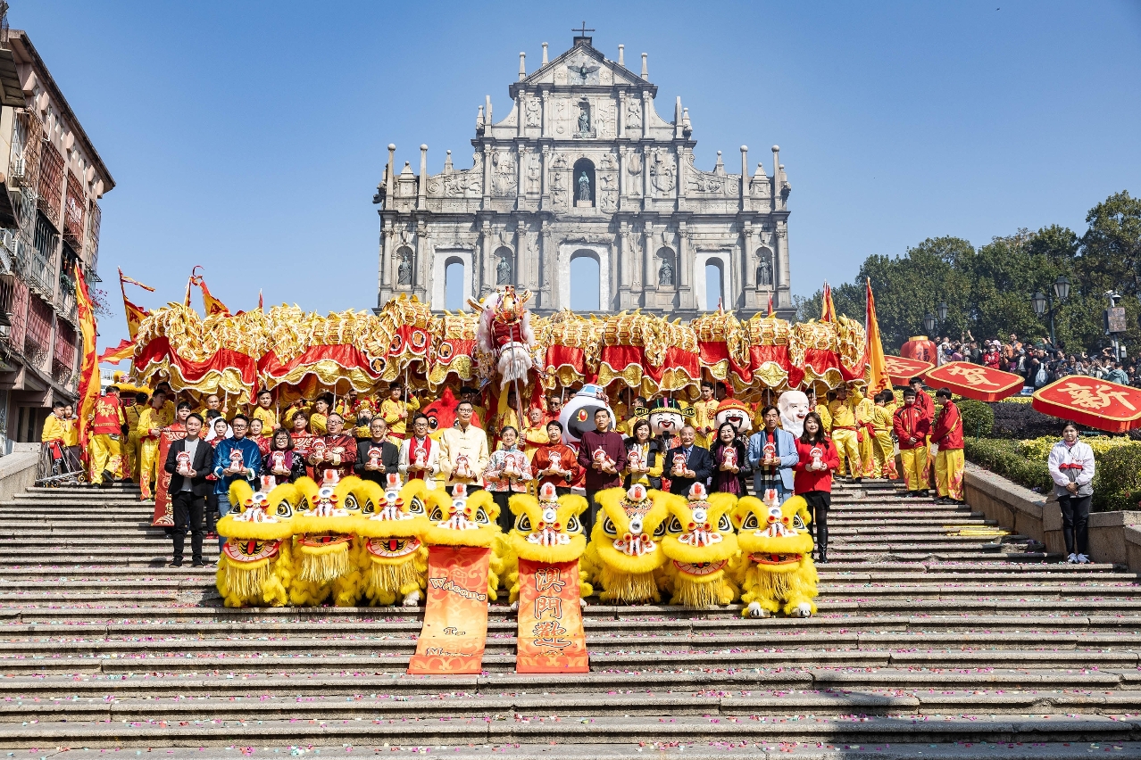 澳门博彩业：春节前夕营收“假摔”？巨头力挺前景！