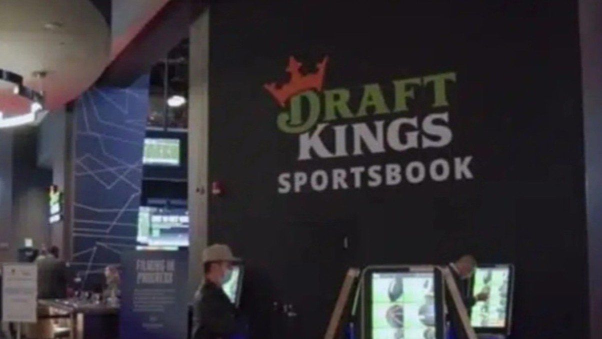 DraftKings股价暴跌：预测市场是救星还是陷阱？