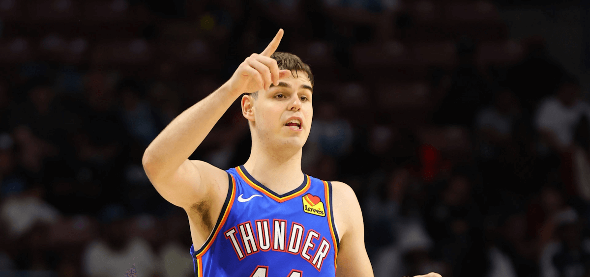 尼古拉·托皮奇浴火重生：从癌症到NBA首秀的感人历程