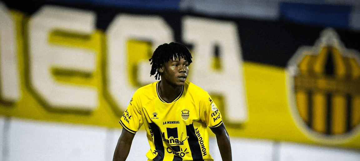 康卡夫冠军杯：皇家西班牙vs洛杉矶FC，战术对决谁主沉浮？