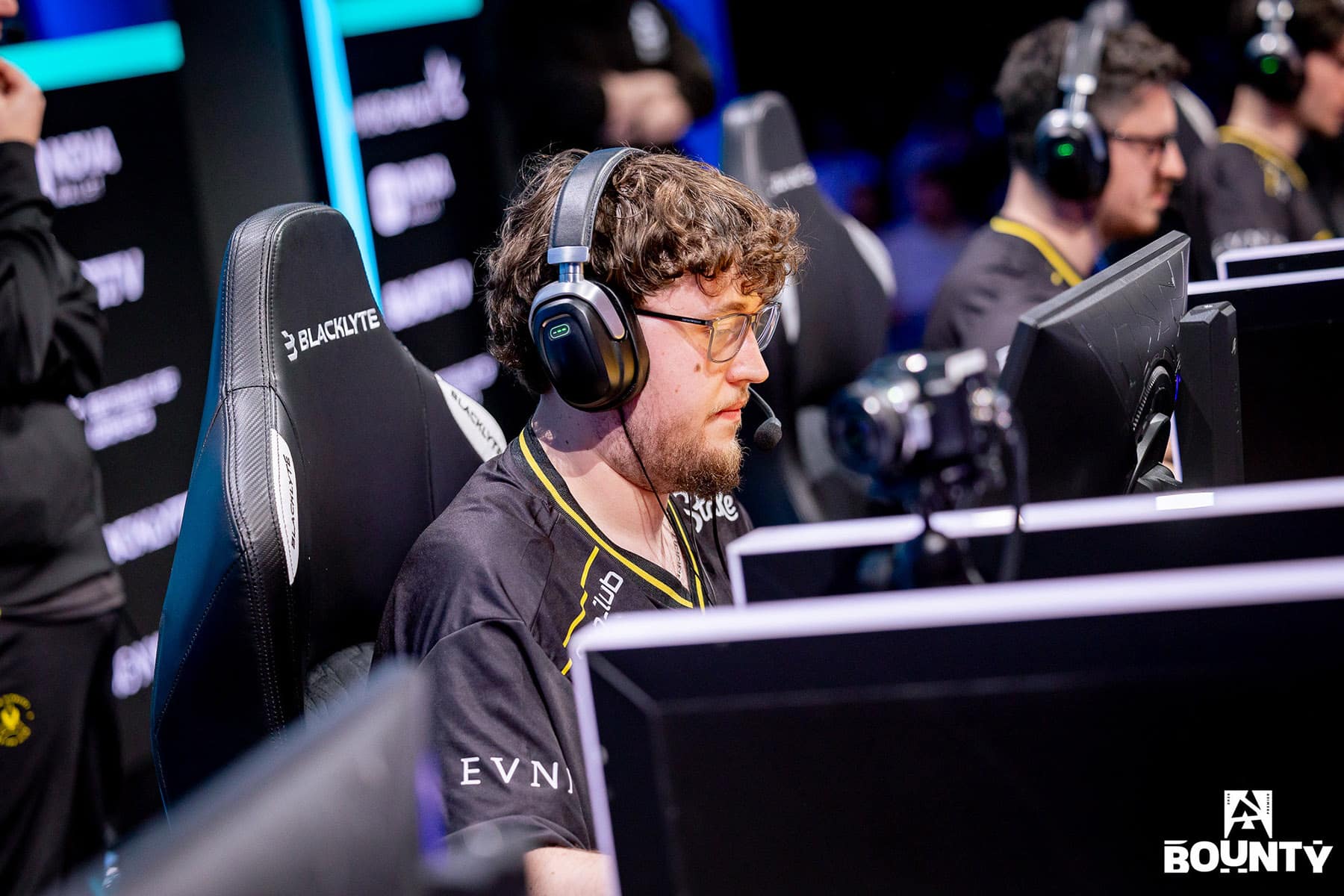 CS2巨星ZywOo荣登《队报》封面，法国电竞崛起势不可挡