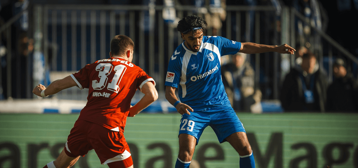 德乙焦点战：沙尔克04迎战马格德堡，榜首之争与保级泥潭的碰撞