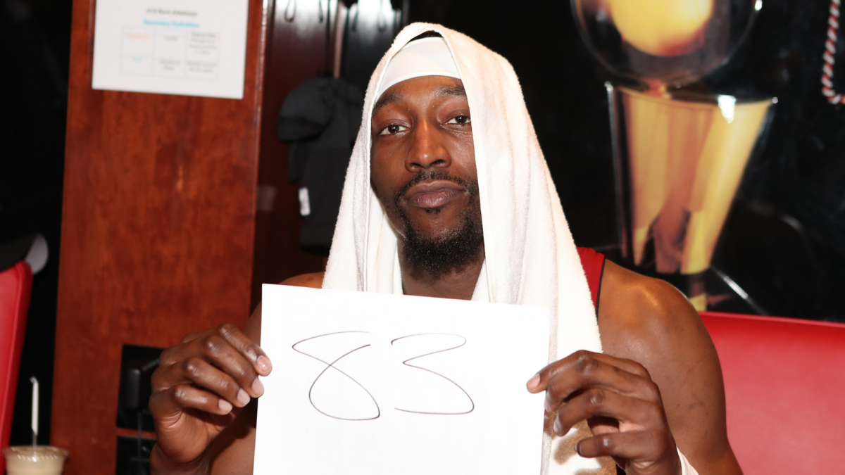 体育头条：NFL自由市场风云再起，UFC排名巨变，多项赛事动态速览