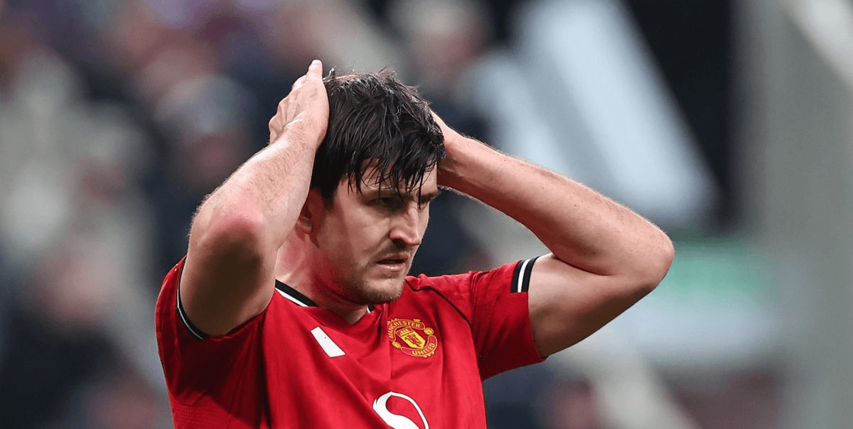 曼联夏窗巨变:马奎尔愿降薪留队,卡塞米罗意外回心转意? 曼联夏窗巨变:马奎尔愿降薪留队,卡塞米罗意外回心转意?