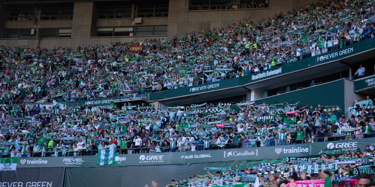 欧联杯16强首回合：皇家贝蒂斯客战帕纳辛奈科斯，战术对决一触即发