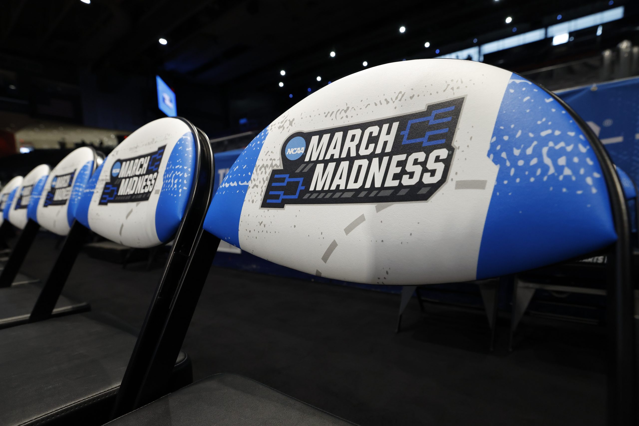 加州德州“疯三”投注破局：预测市场Kalshi独领风骚