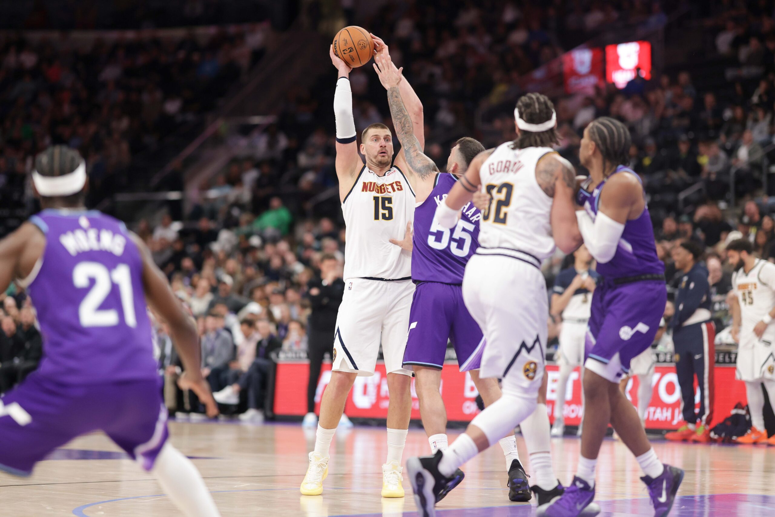 NBA球星真实价值榜：谁被高估，谁被低估？