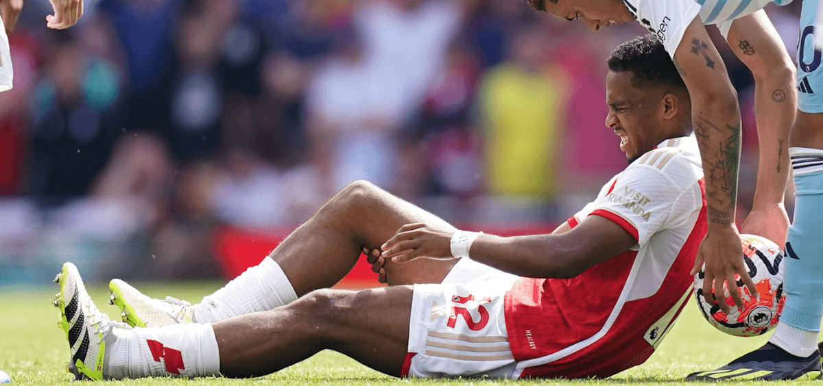 阿森纳伤病潮来袭：蒂姆伯缺席训练，主力右后卫告急！