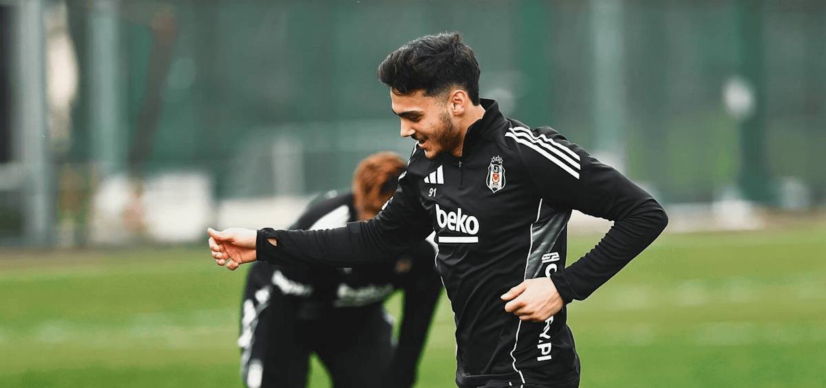 土超焦点:巴萨克赛尔 vs 贝西克塔斯,不败之争谁能笑到最后? 土超焦点:巴萨克赛尔 vs 贝西克塔斯,不败之争谁能笑到最后?