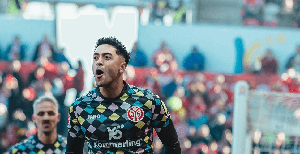 德甲中游混战:美因茨主场迎战汉堡,谁能打破僵局? 德甲中游混战:美因茨主场迎战汉堡,谁能打破僵局?