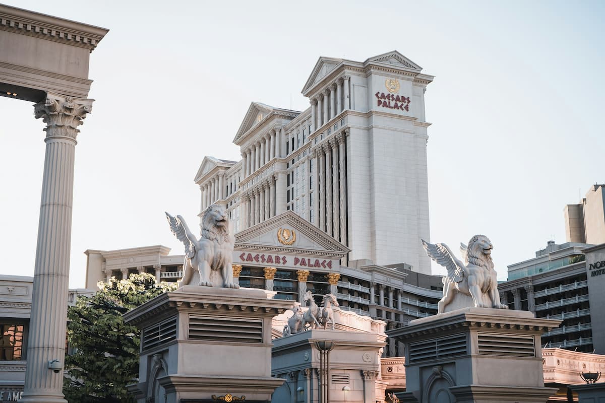 凯撒娱乐收购战白热化：费尔蒂塔70亿报价挑战伊坎