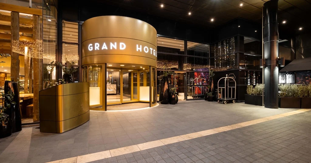 SkyCity出售奥克兰大酒店:聚焦资产变现与债务削减 SkyCity出售奥克兰大酒店:聚焦资产变现与债务削减