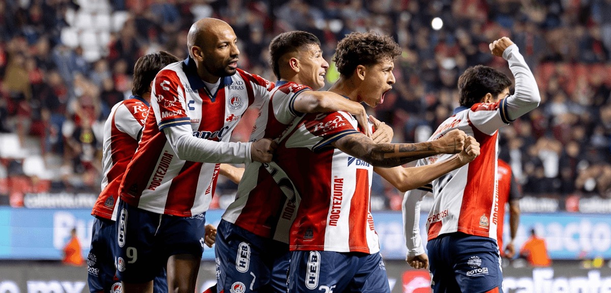 墨超焦点战：榜首芝华士客战圣路易斯，不败金身能否延续？