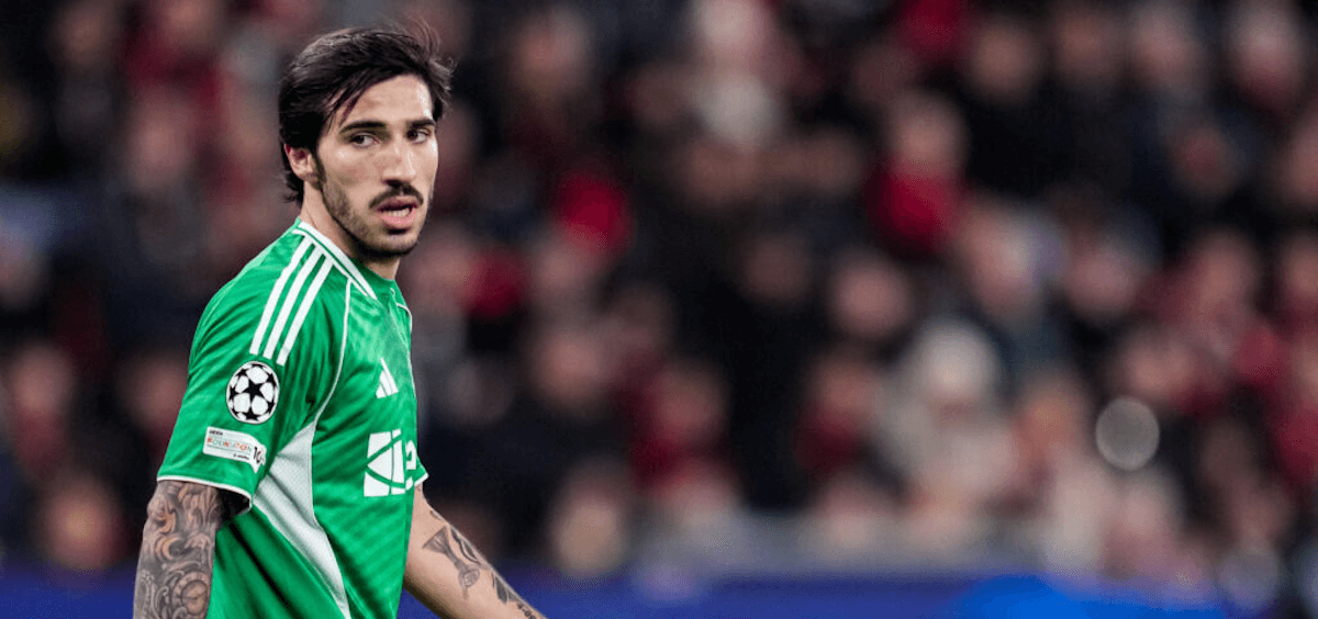 托纳利誓言留守纽卡斯尔：中场核心地位能否稳固？