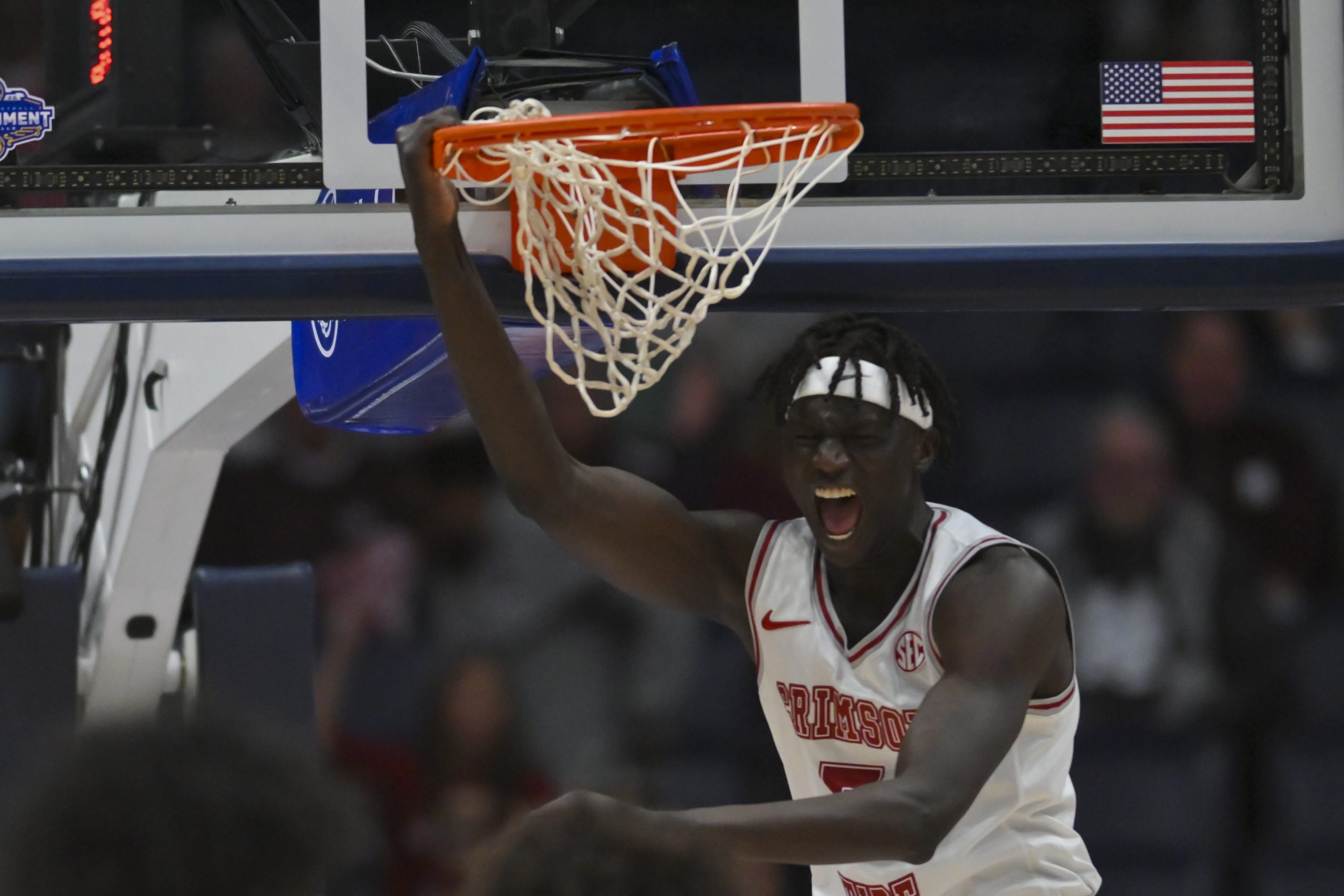 NCAA疯狂三月：阿拉巴马vs霍夫斯特，专家深度解析与投注策略