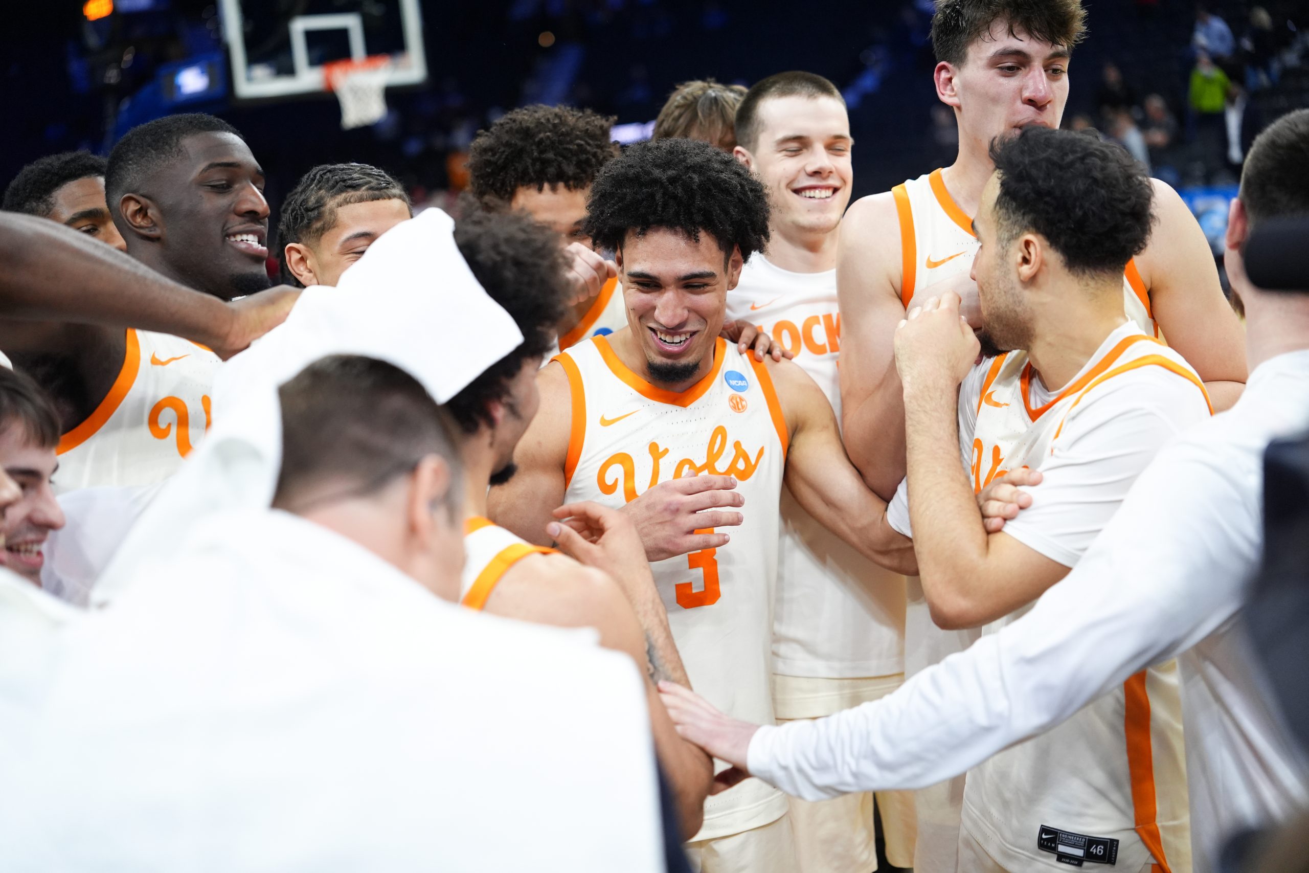 NCAA疯狂三月：田纳西VS弗吉尼亚，黑马能否掀翻高顺位？