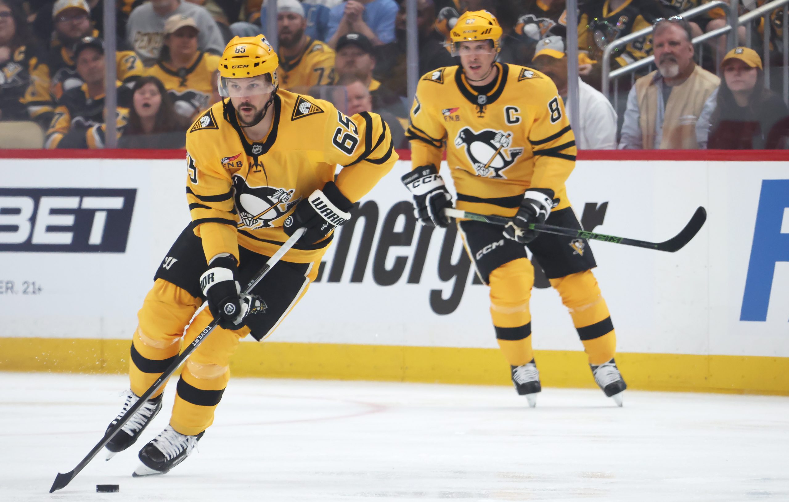 NHL季后赛G5：企鹅生死战赔率解析，专家力挺匹兹堡逆袭