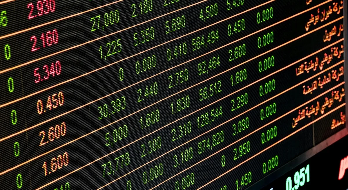 对冲基金豪赌博彩业：Flutter、DraftKings、Entain遭巨额做空