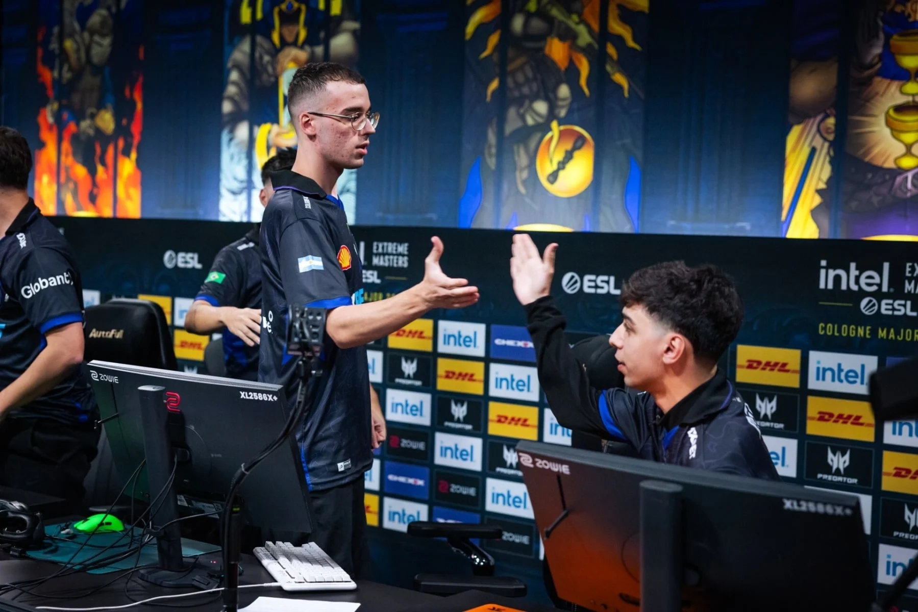 IEM科隆Major：黑马逆袭，BetBoom与9z闯入八强