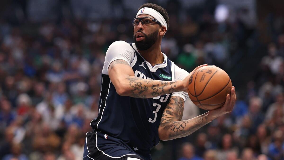 NBA交易截止日临近：特雷-杨、戴维斯去向成谜，勇士雷霆按兵不动？